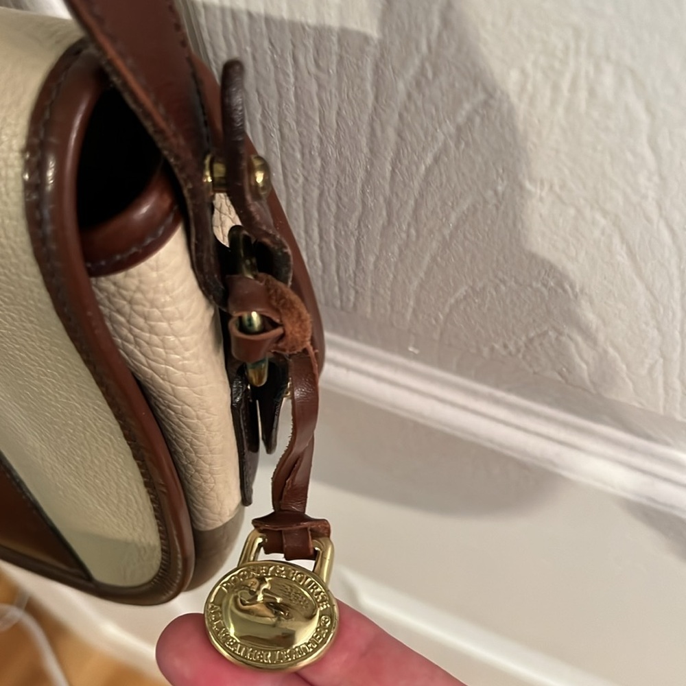 Rare Dooney & Bourke - like new handbag / purse - Picture 3 of 9